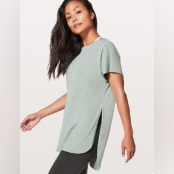 Lululemon top - Picture 2 of 3